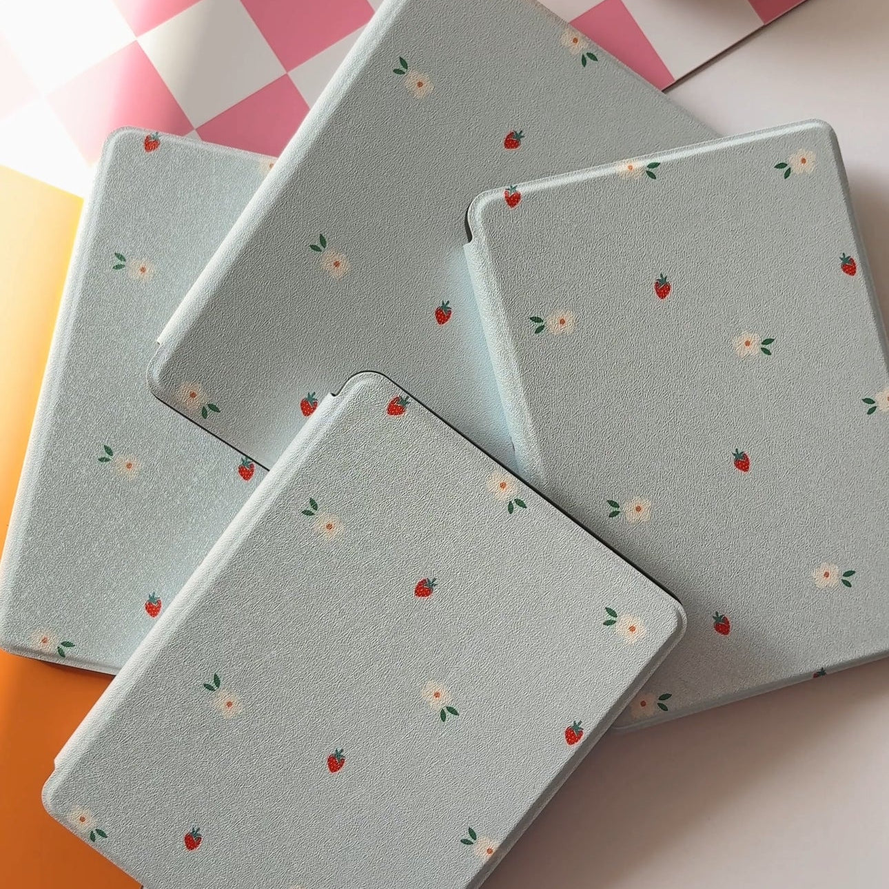 Dainty Daisies Kindle Case