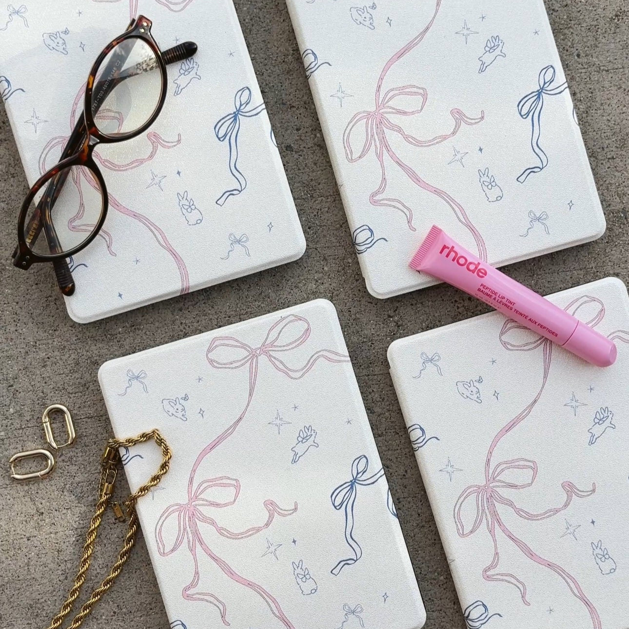 Bunnies & Bows Kindle Case