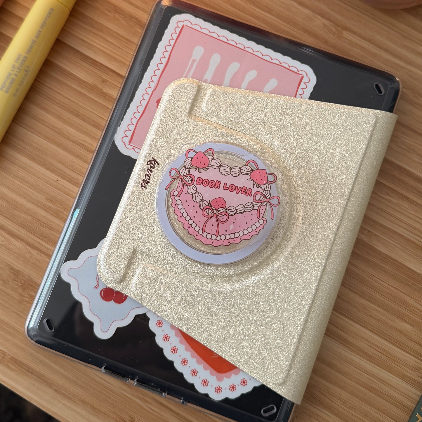 MagSafe Kindle Grips